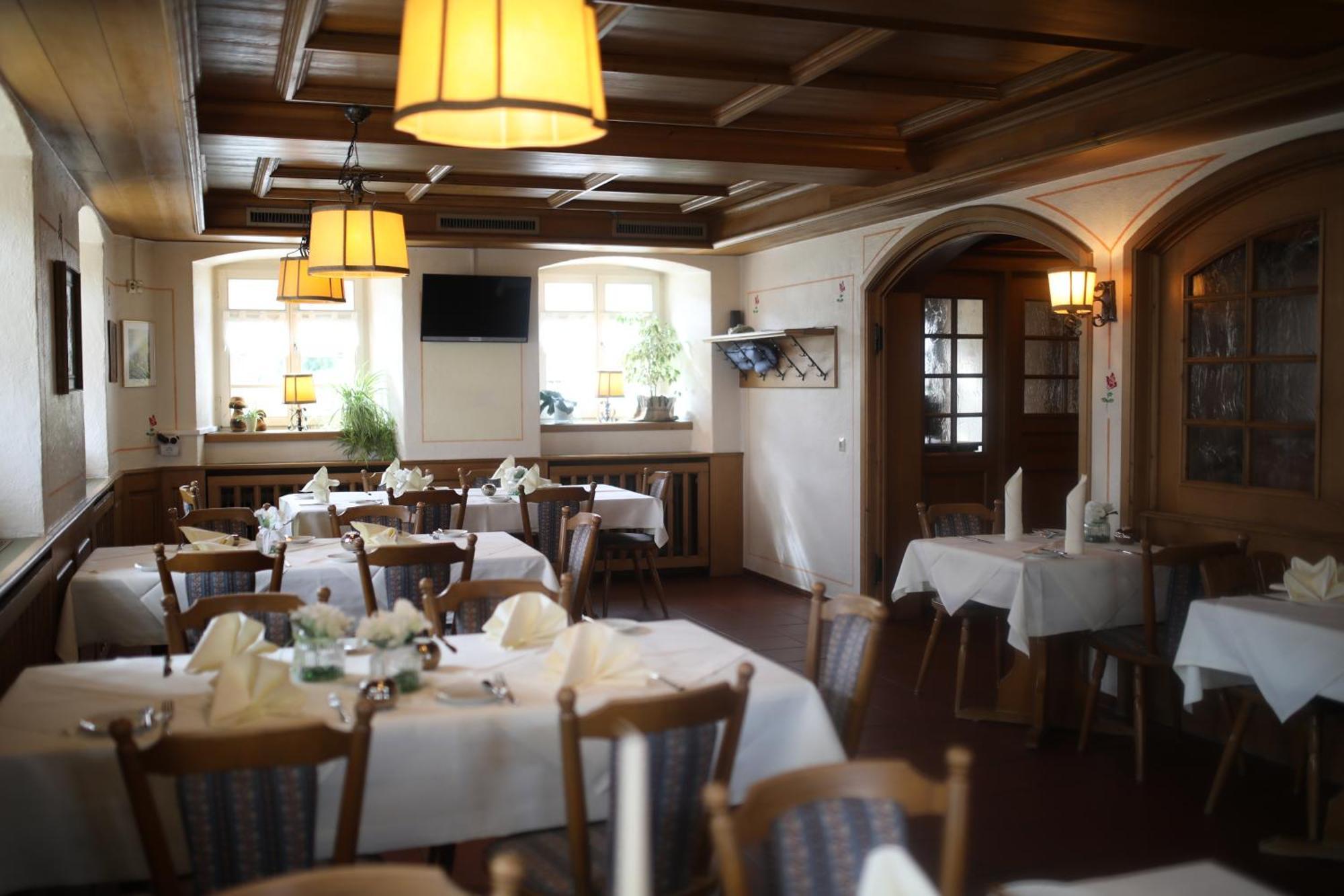 Gasthaus Hotel zum Kreuz Stetten am Kalten Markt Exterior foto